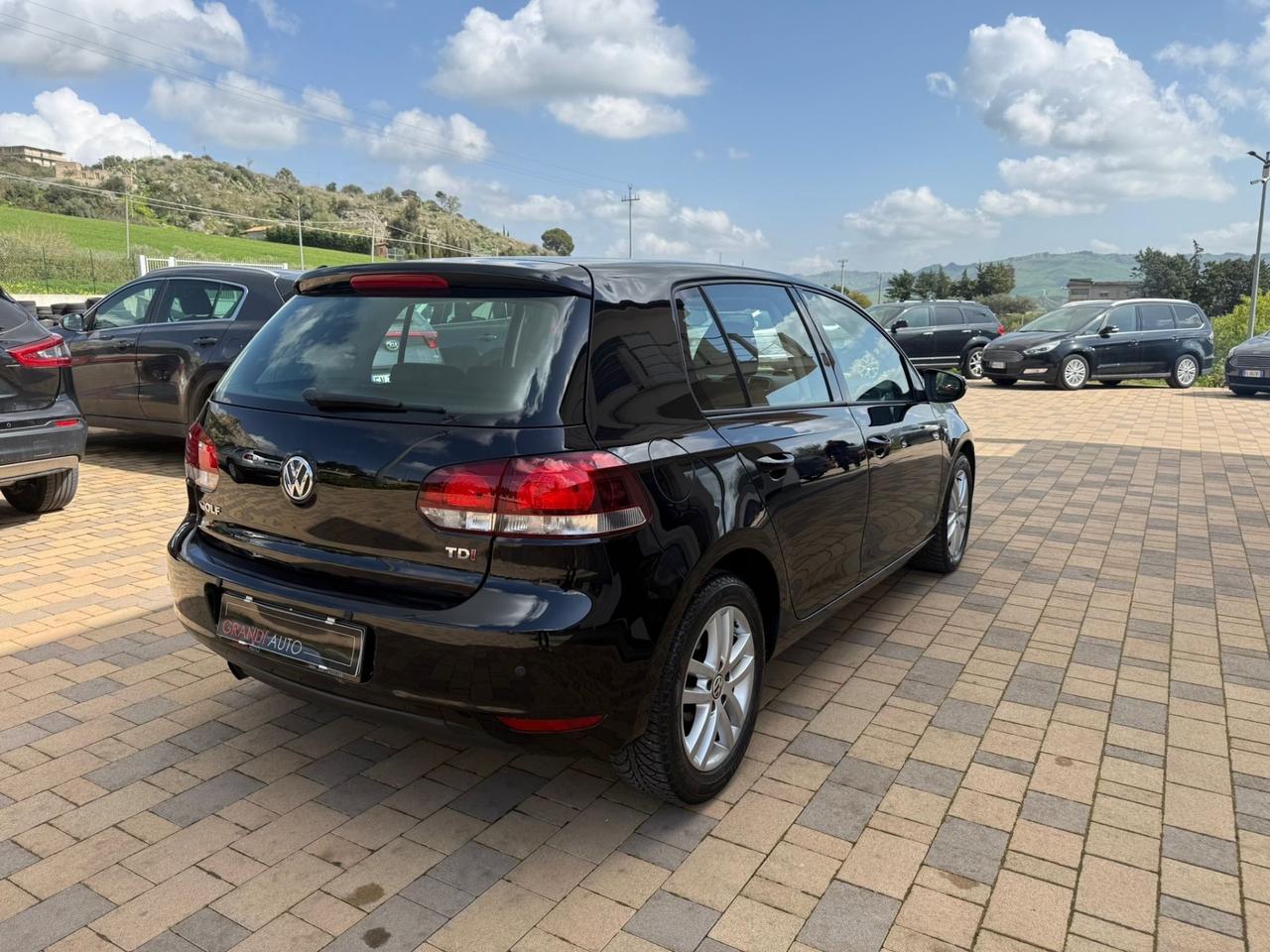 Volkswagen Golf 1.6 TDI DPF 5p. Highline