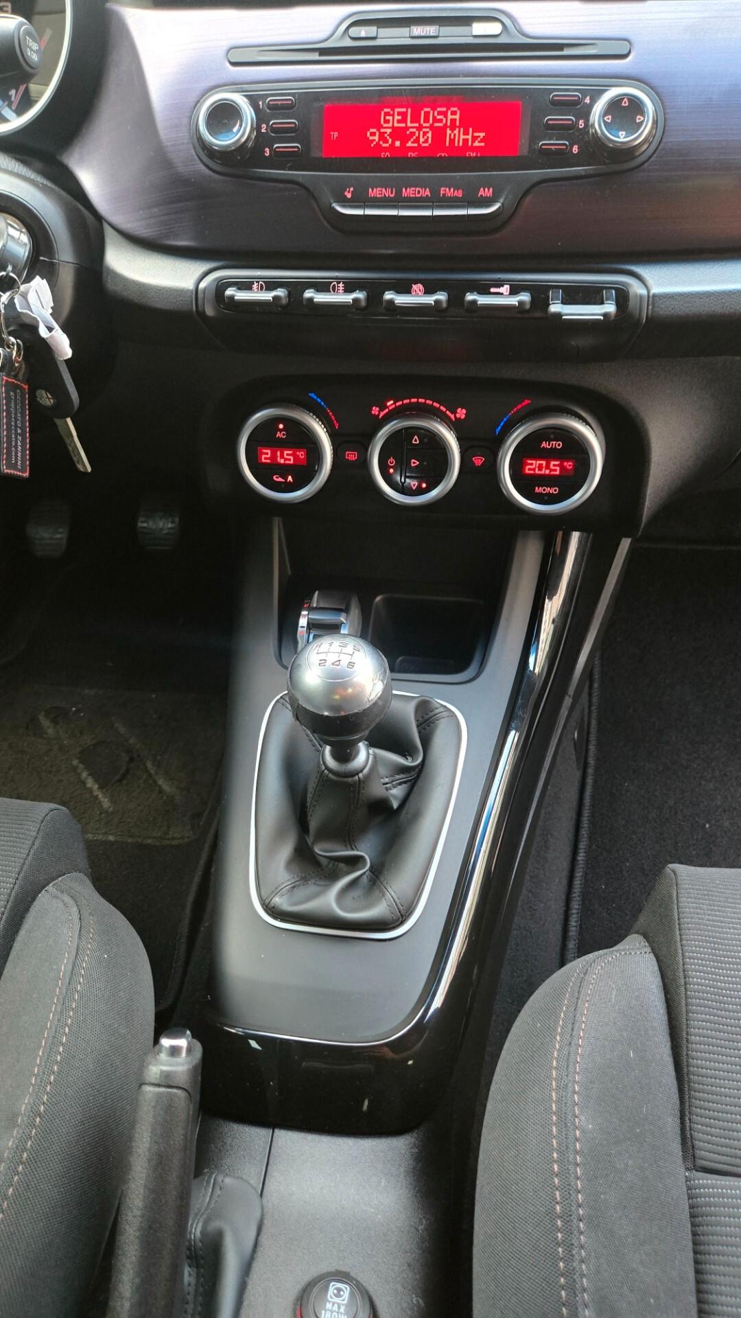Alfa Romeo Giulietta 2.0 JTDm-2 140 CV Exclusive