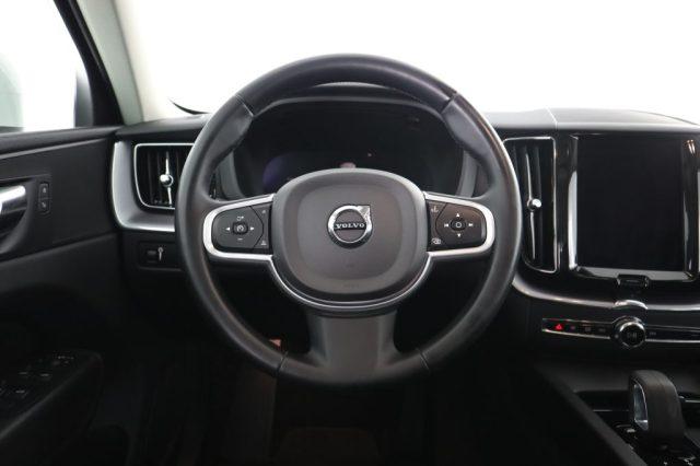 VOLVO XC60 XC60 B4 (d) AWD Geartronic Momentum Pro