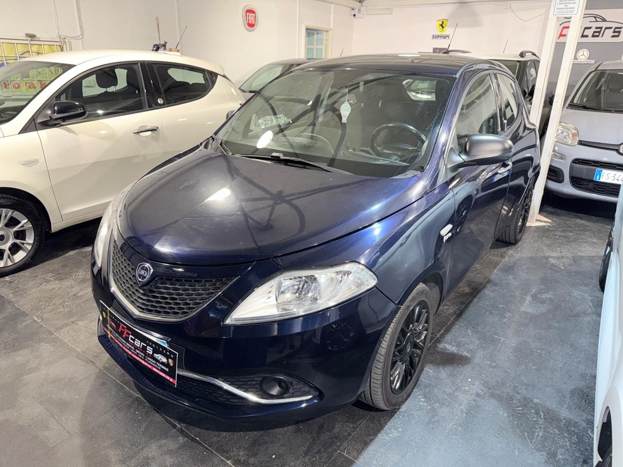 Lancia Ypsilon 1.3 MJT 16V 80 CV 5 porte S&S Platinum