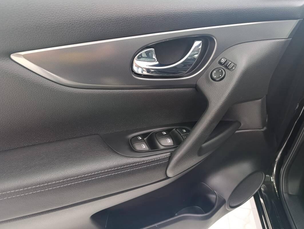 Nissan Qashqai Nissan Qashqai 1.3 DIG-T Business 140 CV – 2019