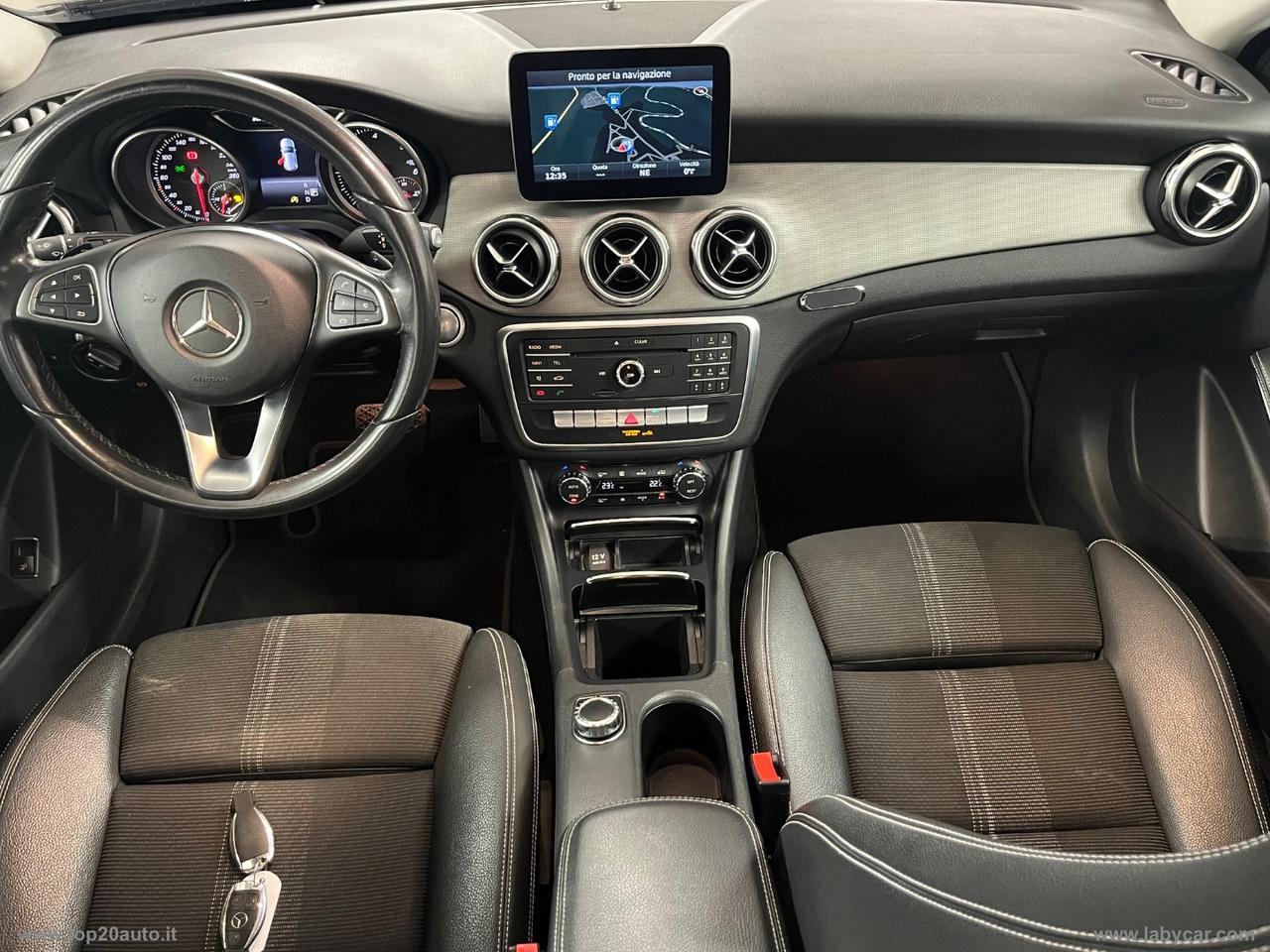 MERCEDES-BENZ GLA 180 CDI Automatic Sport