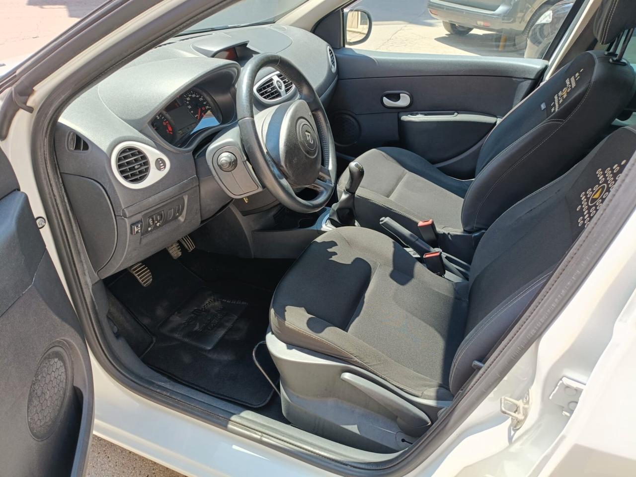 Renault Clio 1.2 16V 5 porte GPL Yahoo!