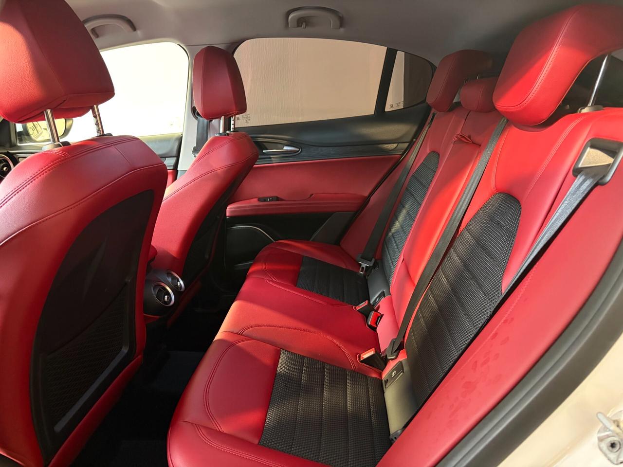 Alfa Romeo Stelvio 2.2 Turbodiesel 190 CV AT8 RWD Super