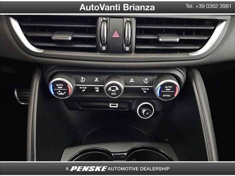 Alfa Romeo Giulia Giulia 2.2 t Q4 Competizione
