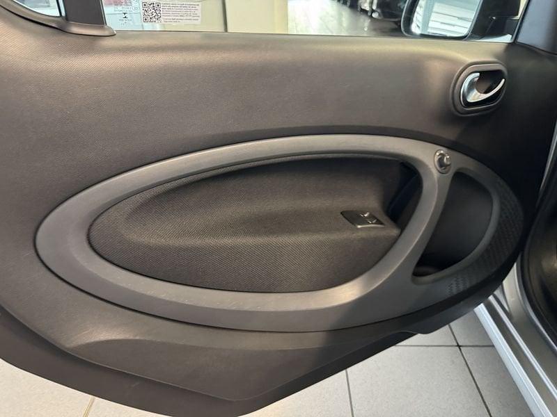 smart fortwo EQ Passion
