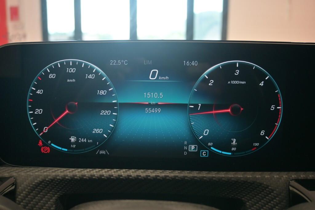 MERCEDES CLA SHOOTING BRAKE 180D AUTOM