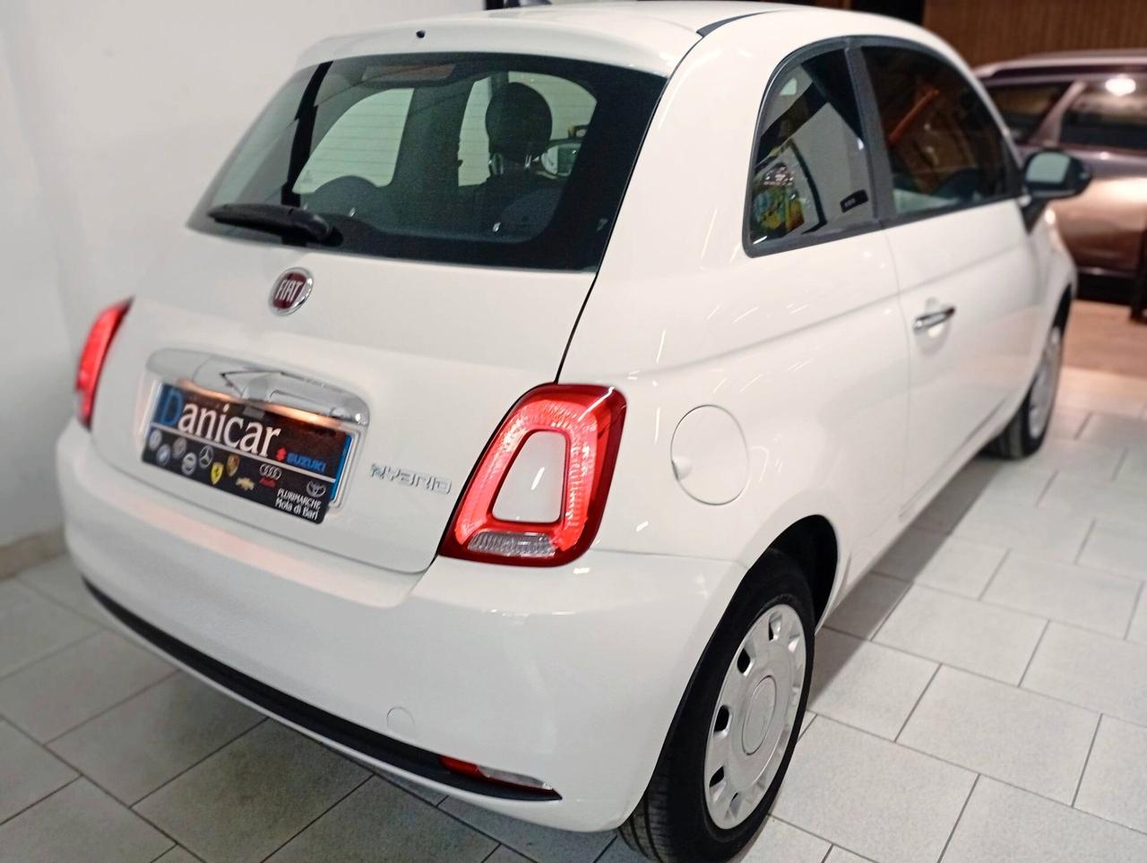 Fiat 500 1.0 Hybrid Red