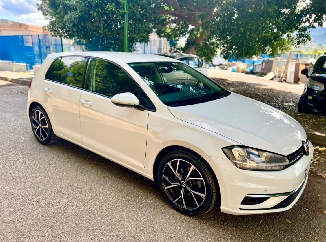 Volkswagen Golf Variant 1.6 TDI 115 CV Executive BlueMotion Technology