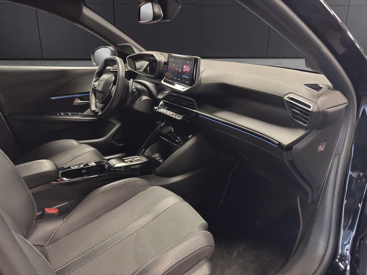 Peugeot 208 1.2 hybrid GT 110cv e-dcs 6 - ADATTA NEOPATENTATI
