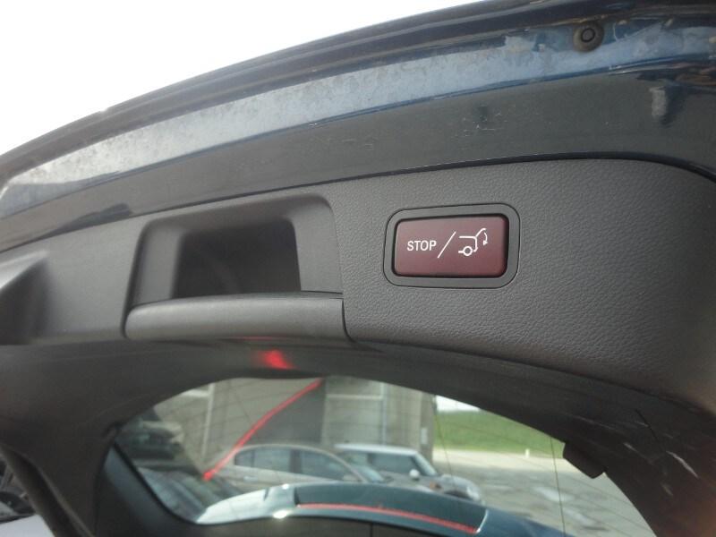 MERCEDES GLA (X156) GLA 200 d Automati...