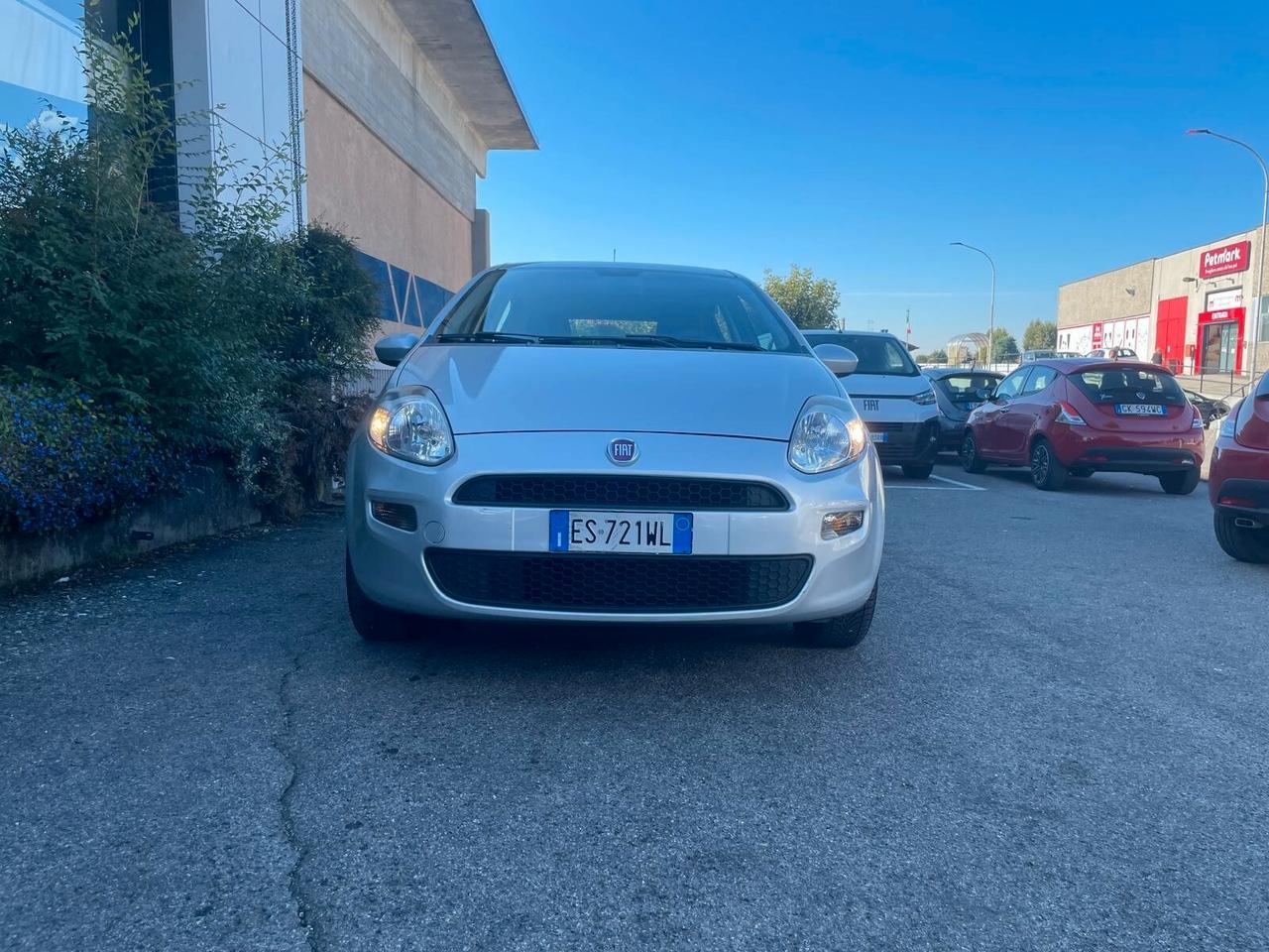 Fiat Punto 1.4 S&S 8V Dualogic 5 porte Street