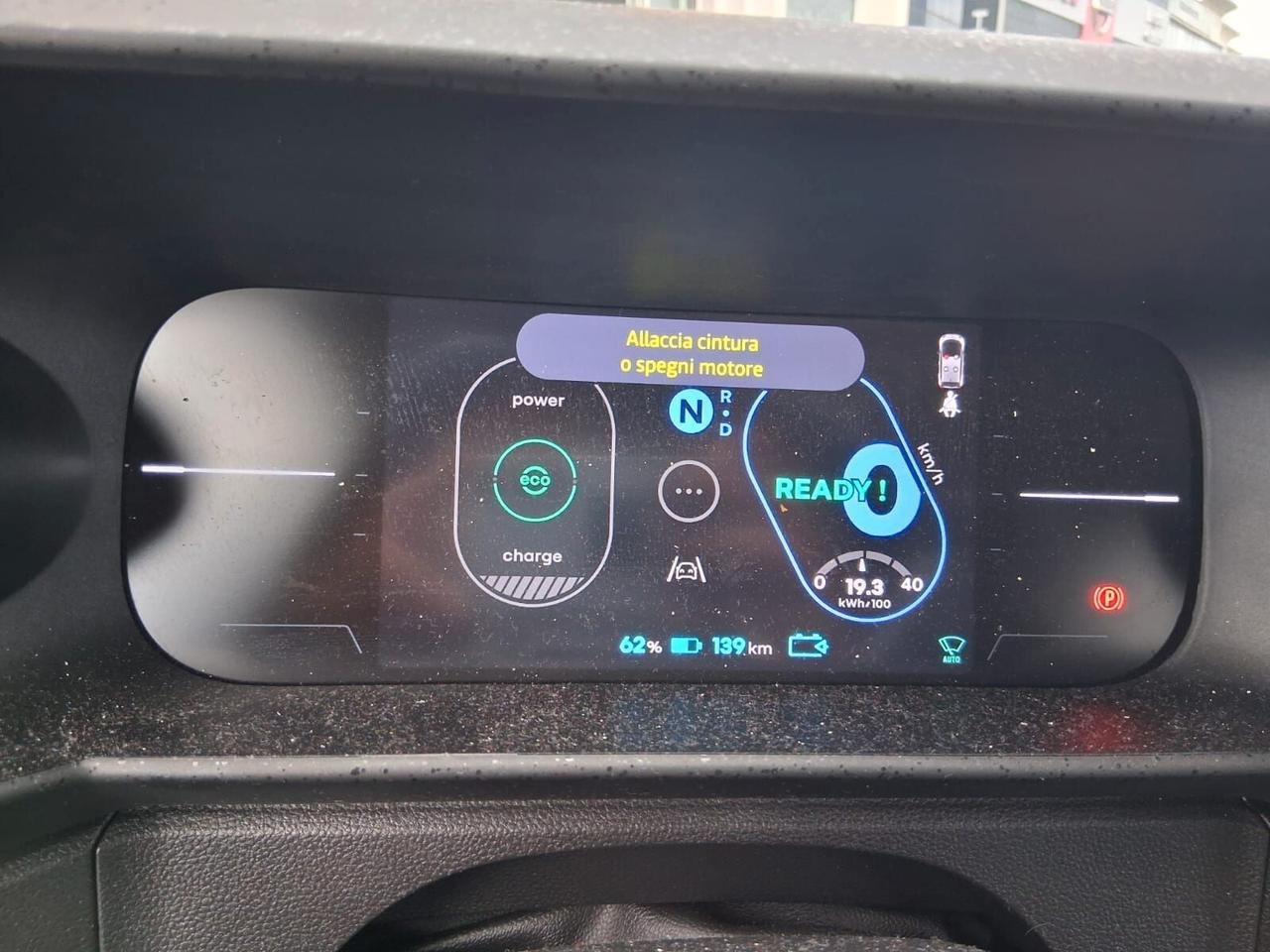 Renault Twingo E-Tech electric techno 80 cv urban range