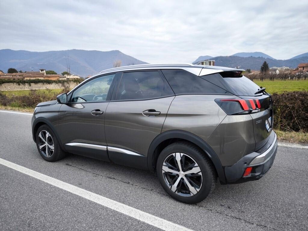 PEUGEOT 3008 1,6 BLUEHDI GT LINE – CAMBIO AUTOMATICO