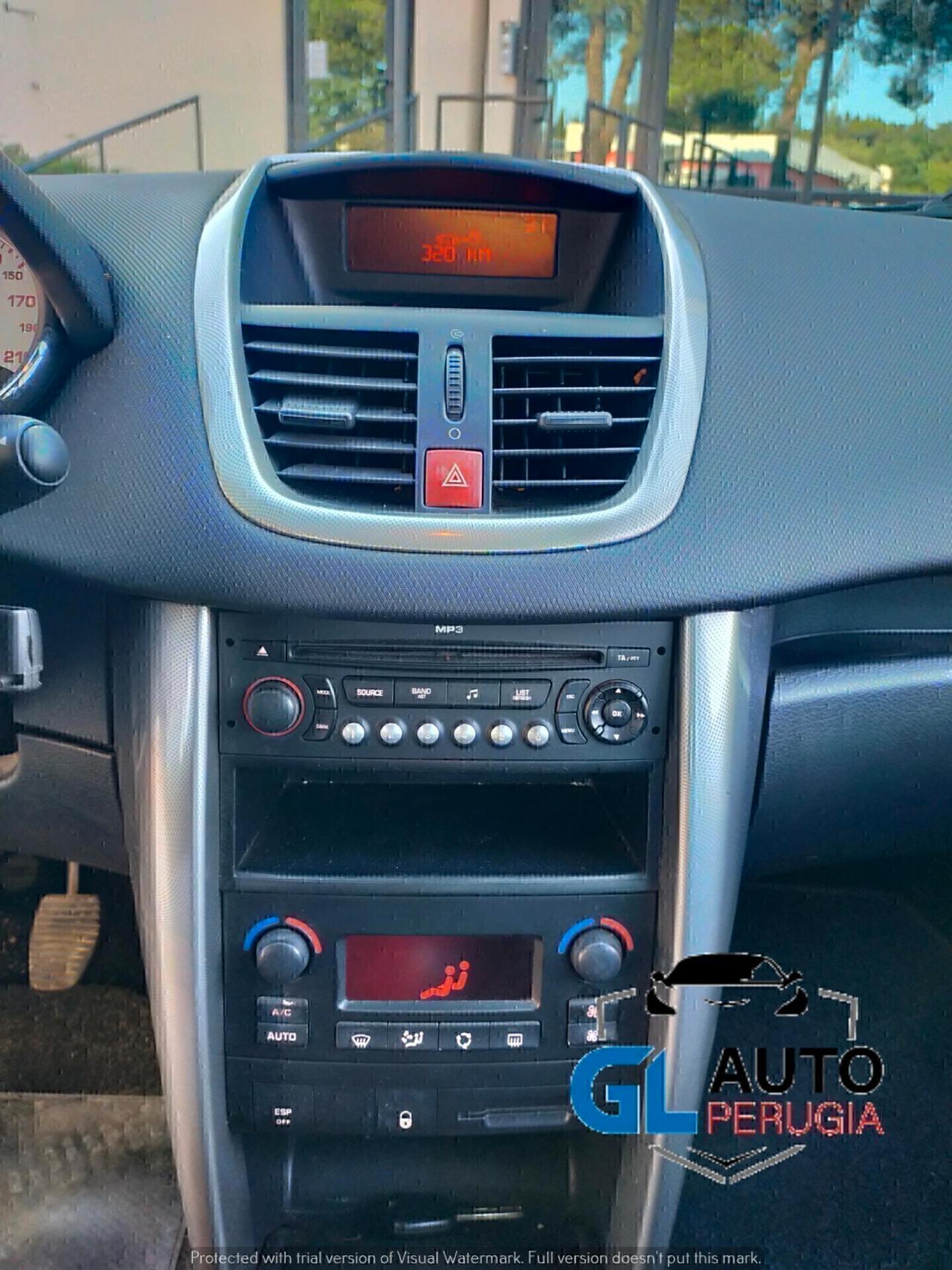 Peugeot 207 turbo diesel 5p adatta per neopatentati