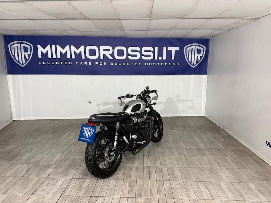Triumph Street Twin 2600 KM