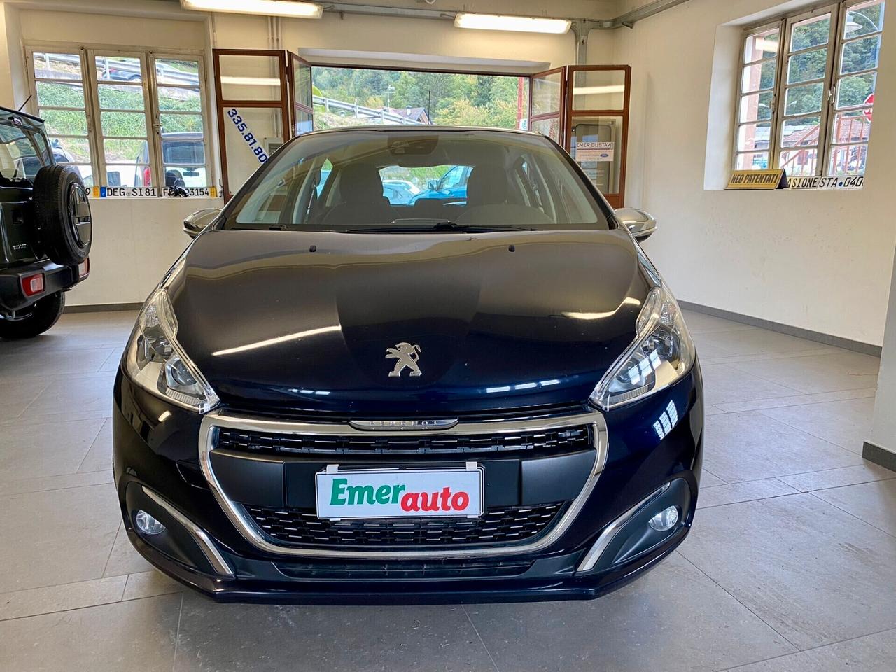 Peugeot 208 PureTech 82 5 p. Allure NAVI/CAMERA/NEOP