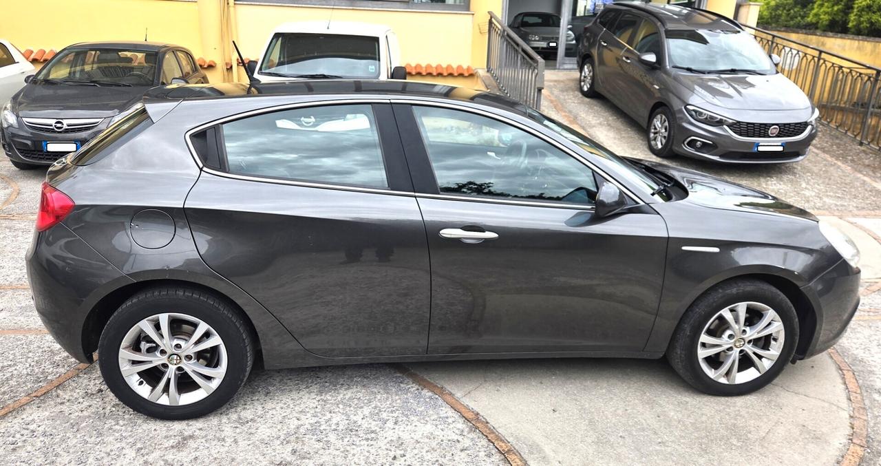 Alfa Giulietta 1.6 JTDm-2 TAGLIANDATA GARANZIA 12M