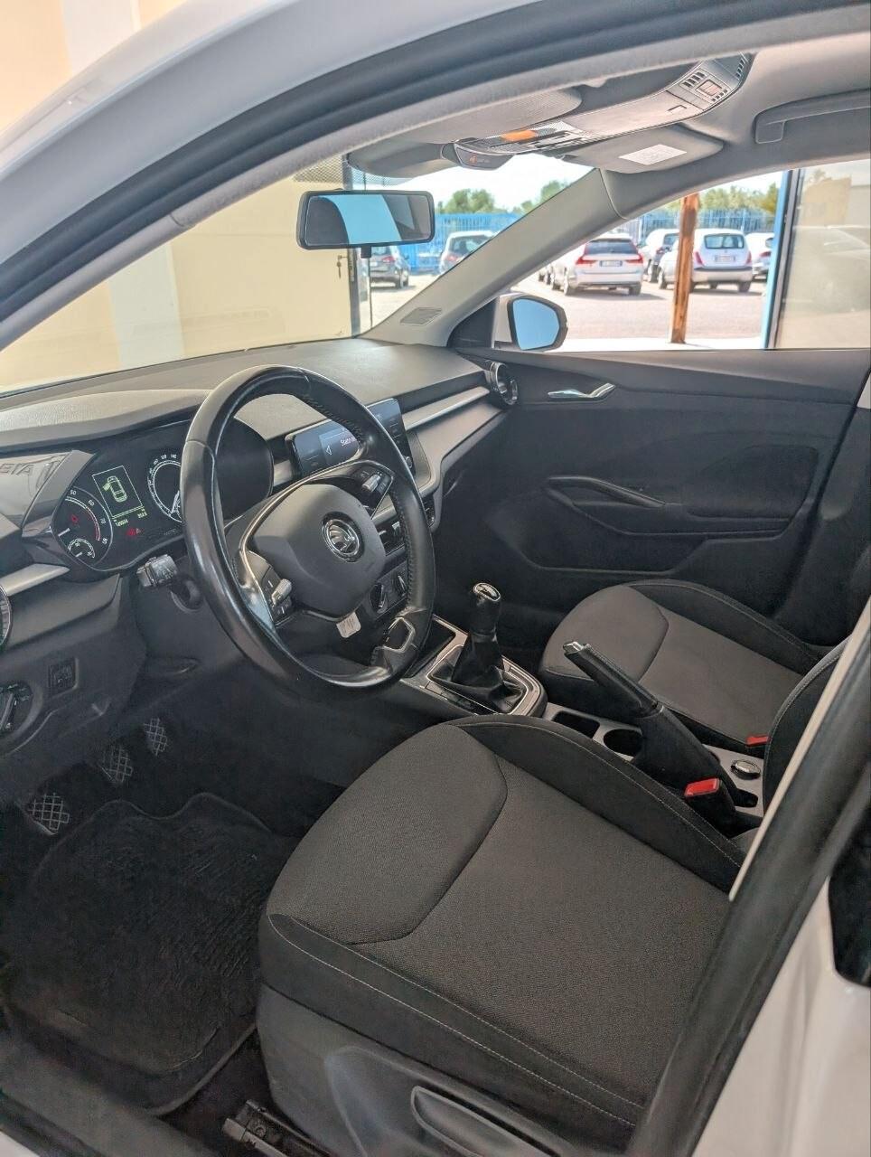 Skoda Fabia 1.0 MPI 80 CV Monte Carlo
