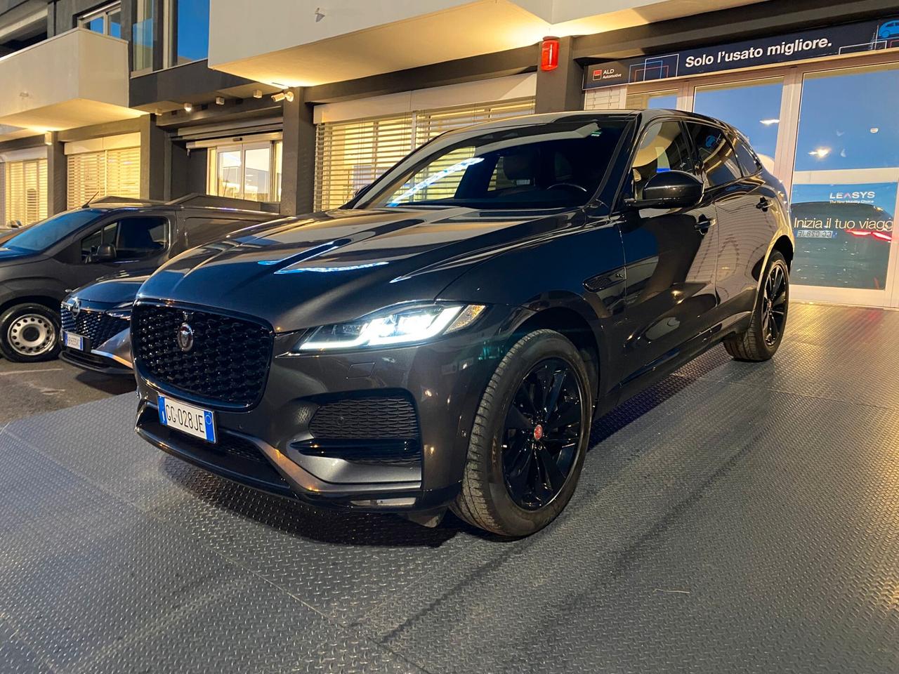 Jaguar F-Pace 2.0 D 204 CV AWD aut. SE