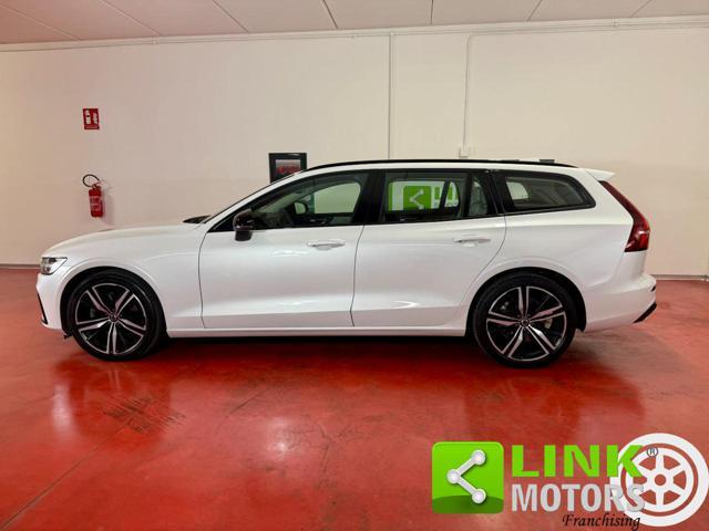 VOLVO V60 B4 (d) aut Ultimate Dark 19" IVA ESP. GARANZIA 24