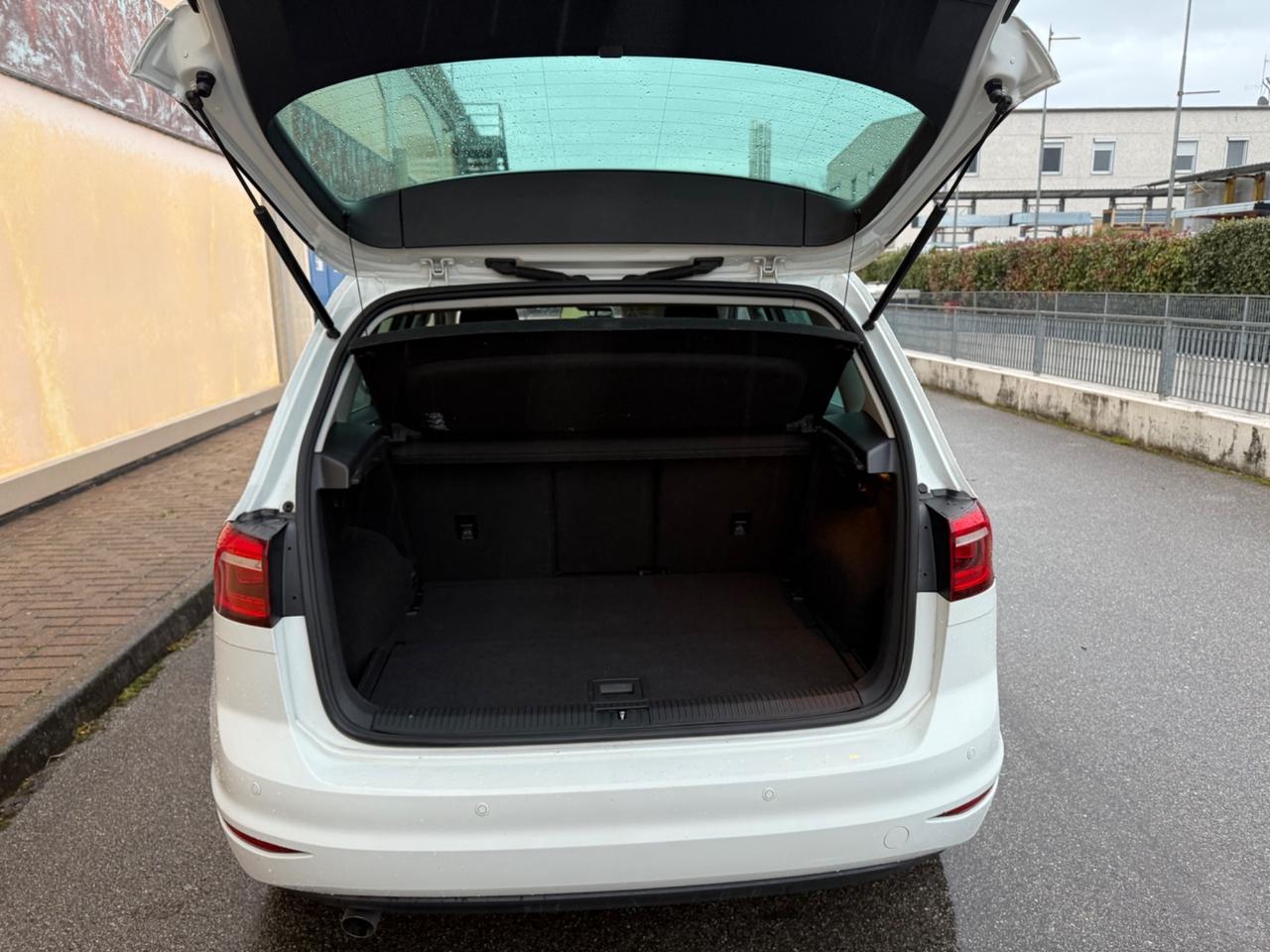 Volkswagen Golf Sportsvan 1.6 TDI 110CV Highline BlueMotion Technology