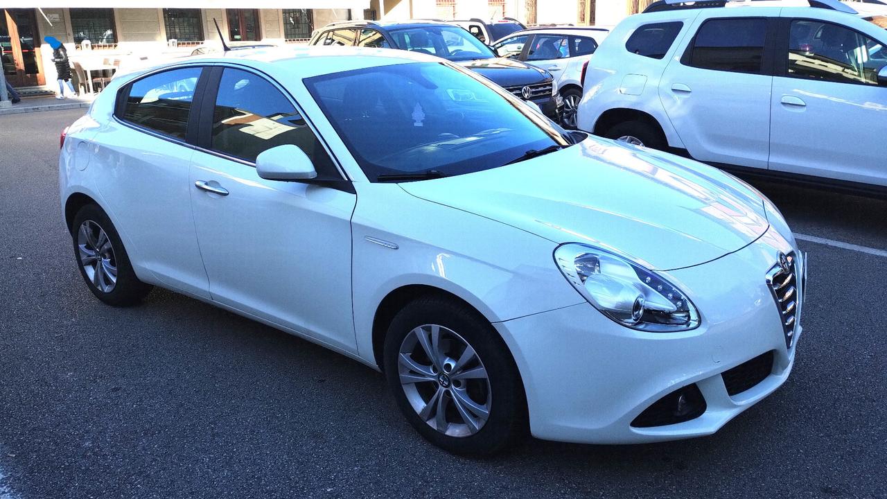 Alfa Romeo Giulietta 1.6 JTDm-2 105 CV NEOPATENTATI