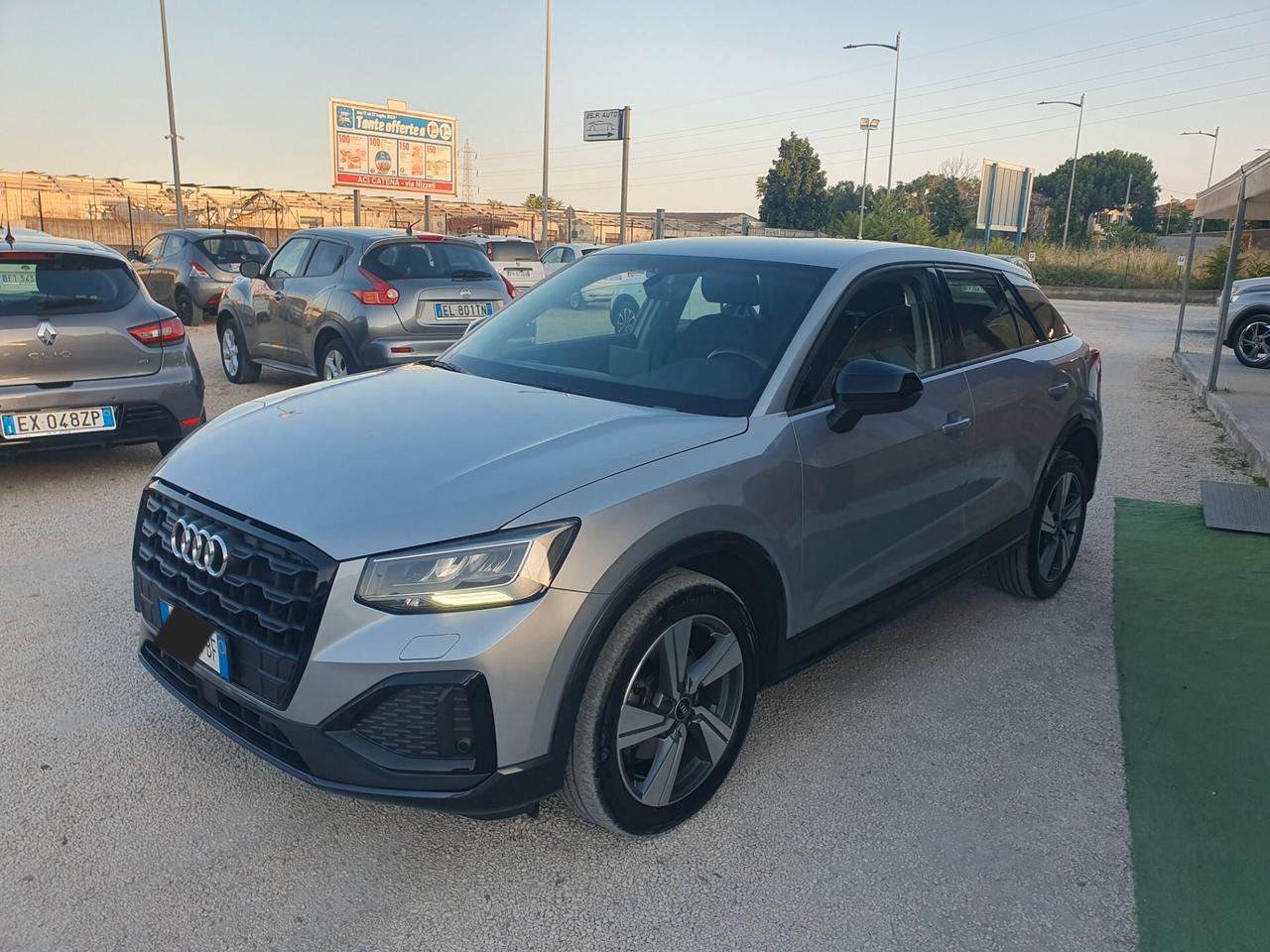 Audi Q2 35 TDI quattro S tronic Identity Black