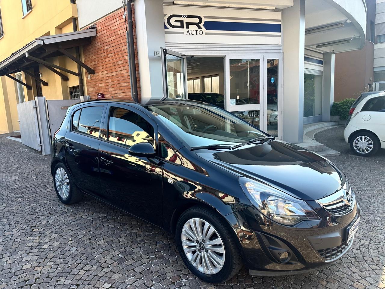 Opel Corsa 1.2Bz 86Cv 5P Edition - Neopatentati