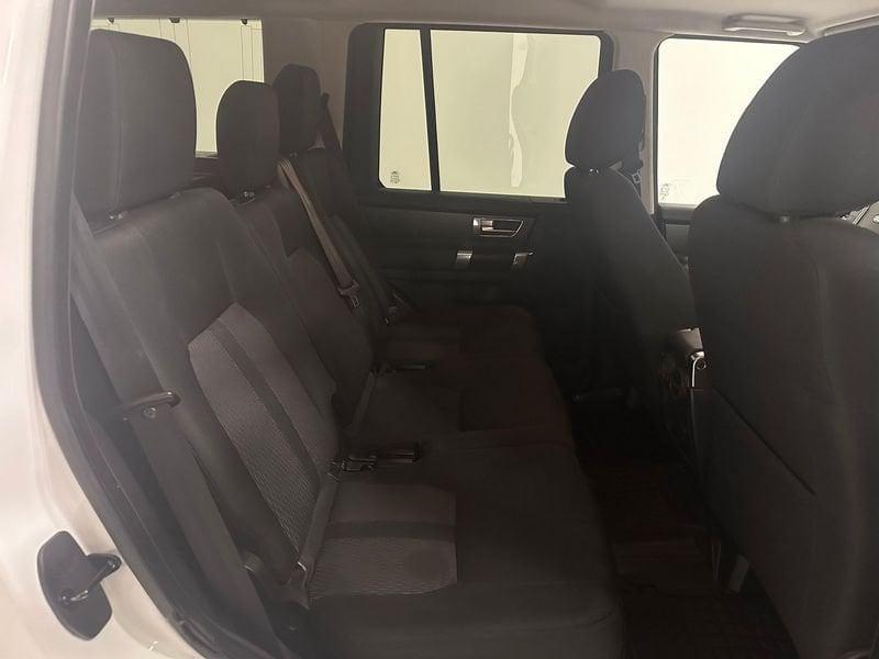 Land Rover Discovery 4 3.0 TDV6 211CV SE 7 POSTI