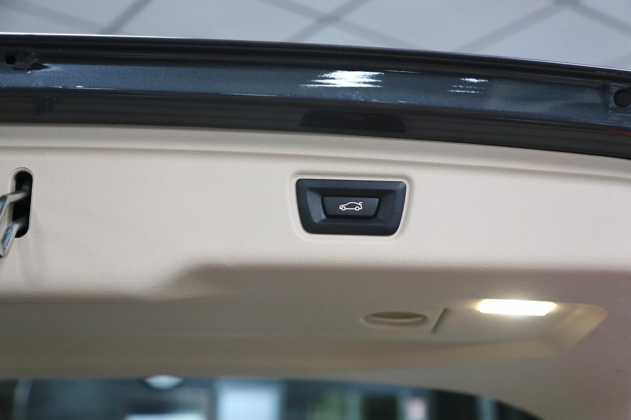 BMW 320d Touring Luxury auto