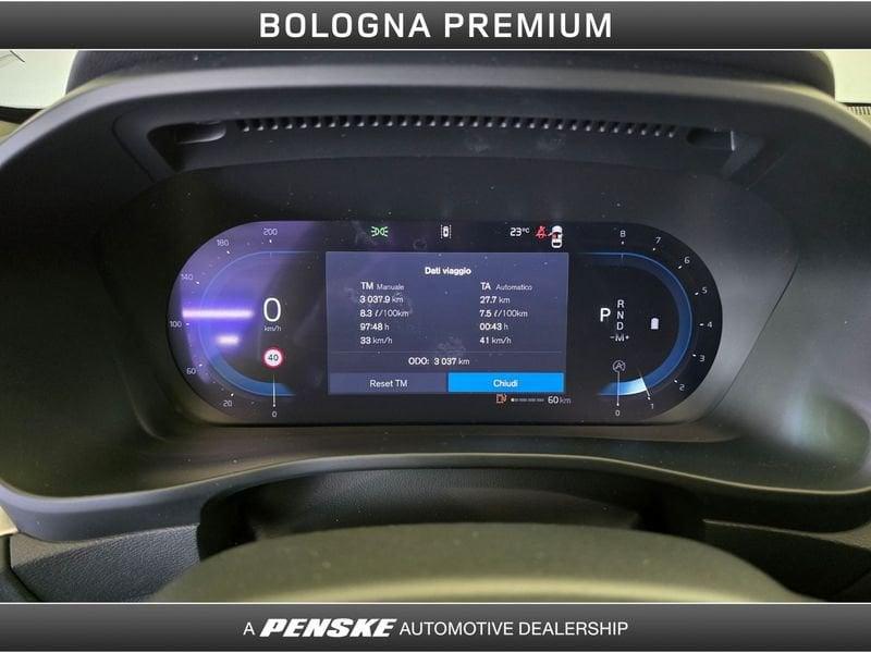 Volvo XC40 B3 automatico Plus Dark