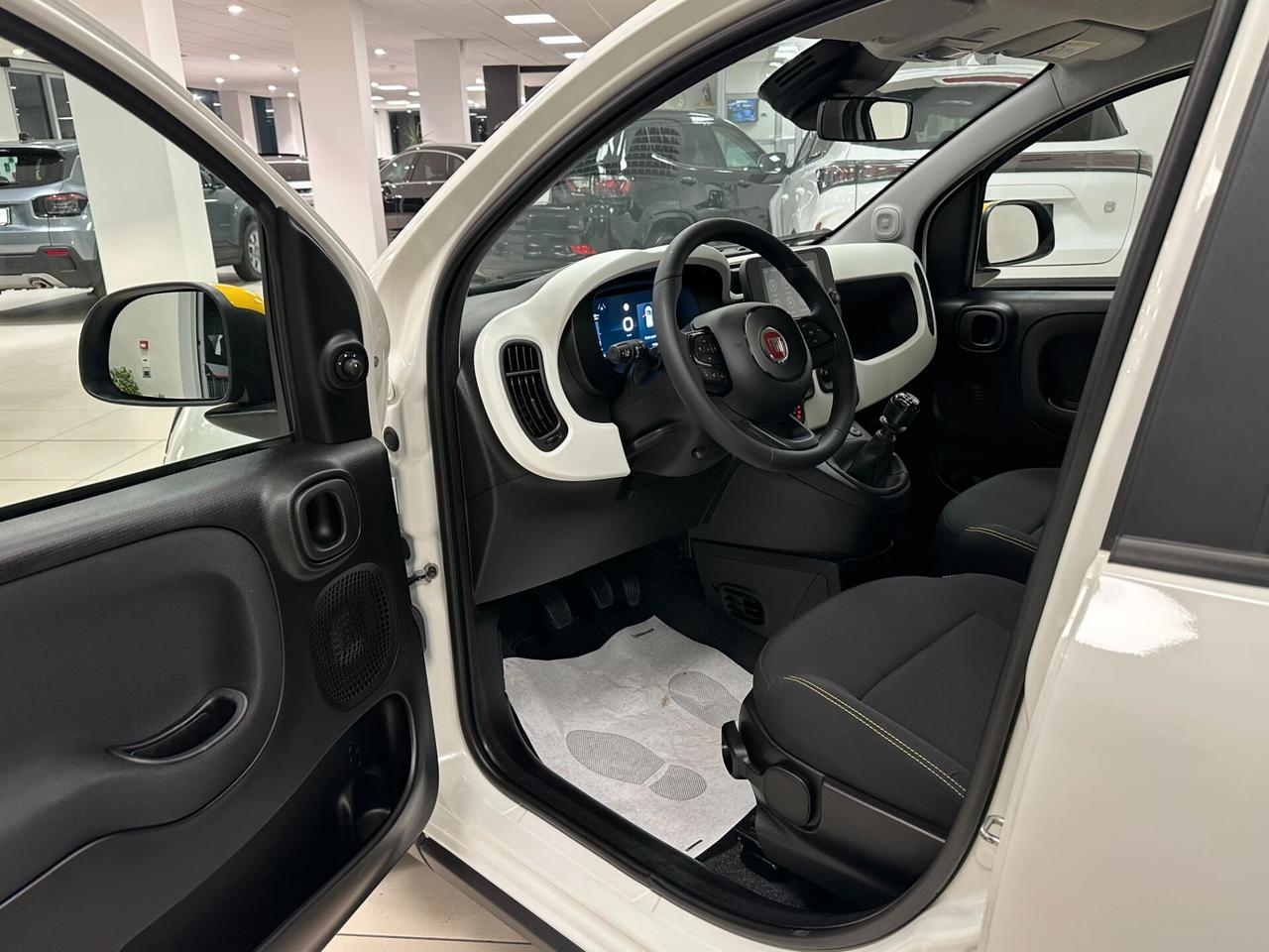 Fiat Panda 1.0 FireFly S&S Hybrid Pandina 70 CV - 2025