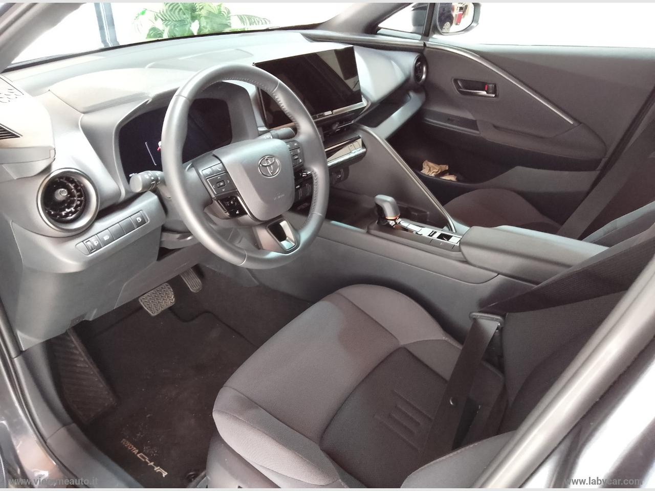 TOYOTA C-HR 1.8 HV Trend