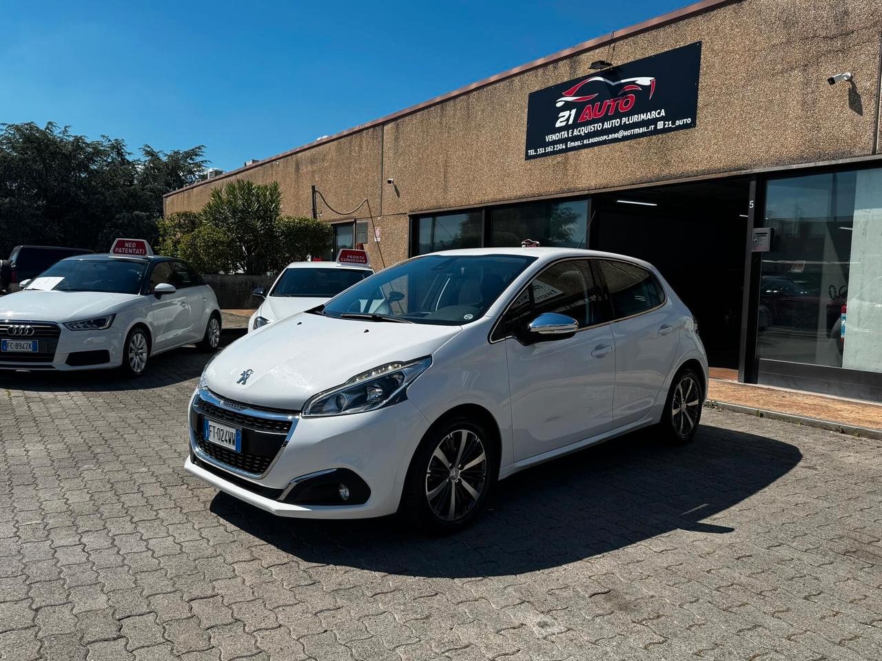 Peugeot 208 BlueHDi 75 5 porte Allure