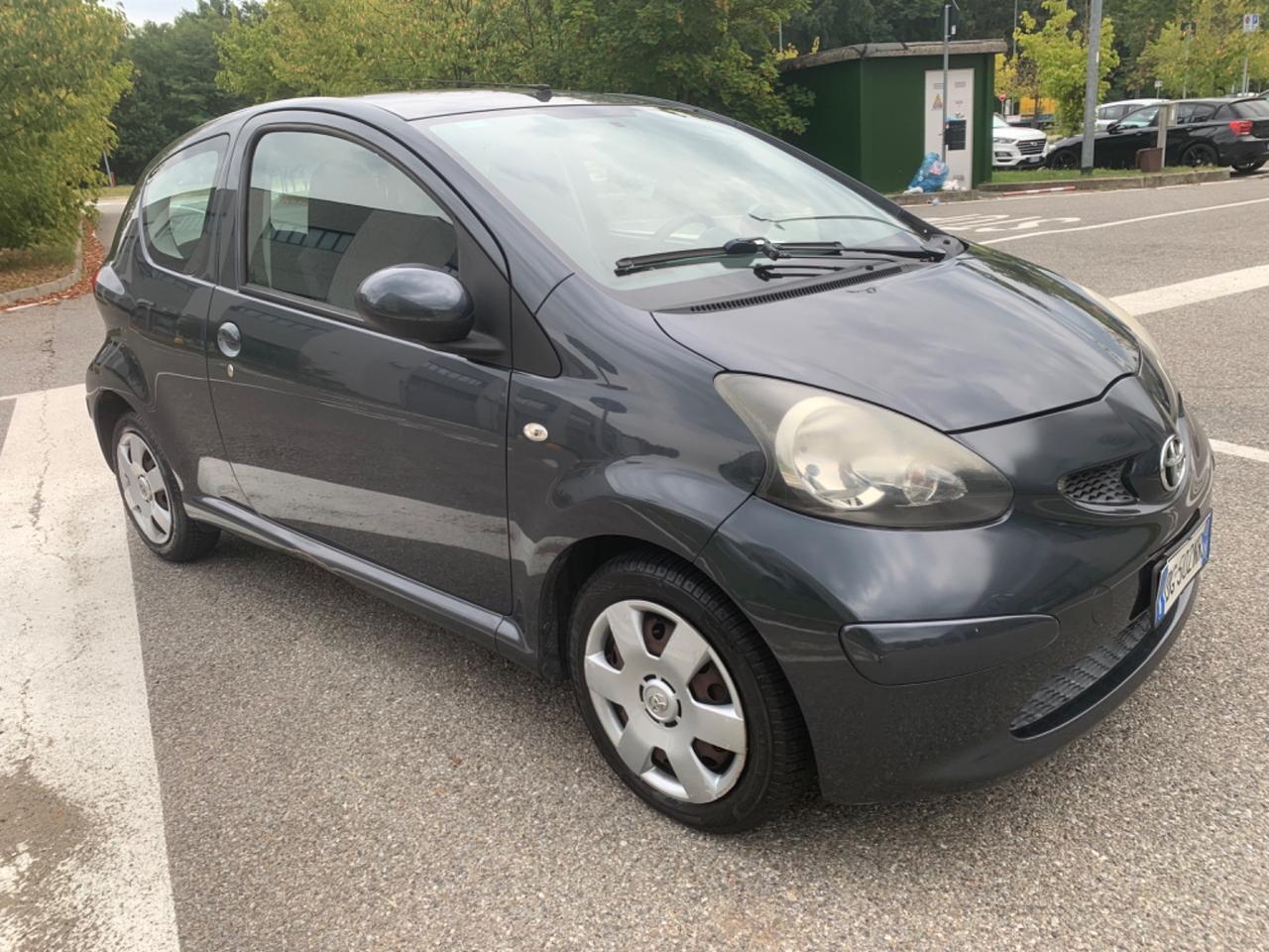 Toyota Aygo 1.0 12V VVT-i 3 porte adatta per i neopatentati