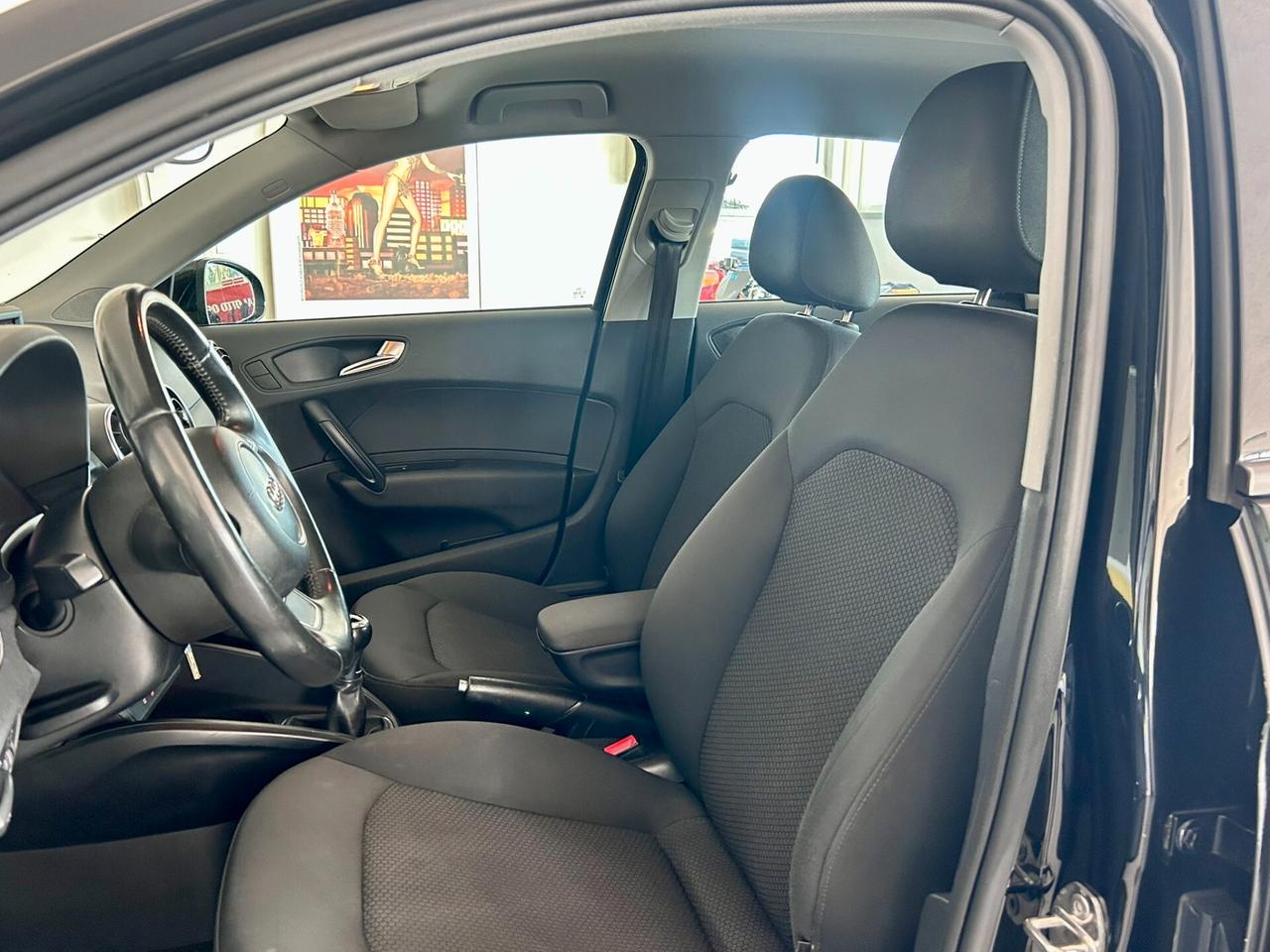 Audi A1 *AUDI A1*5 PORTE* SUPER ONESTA* NEOPATENTATI* NAVI* CLIMA*