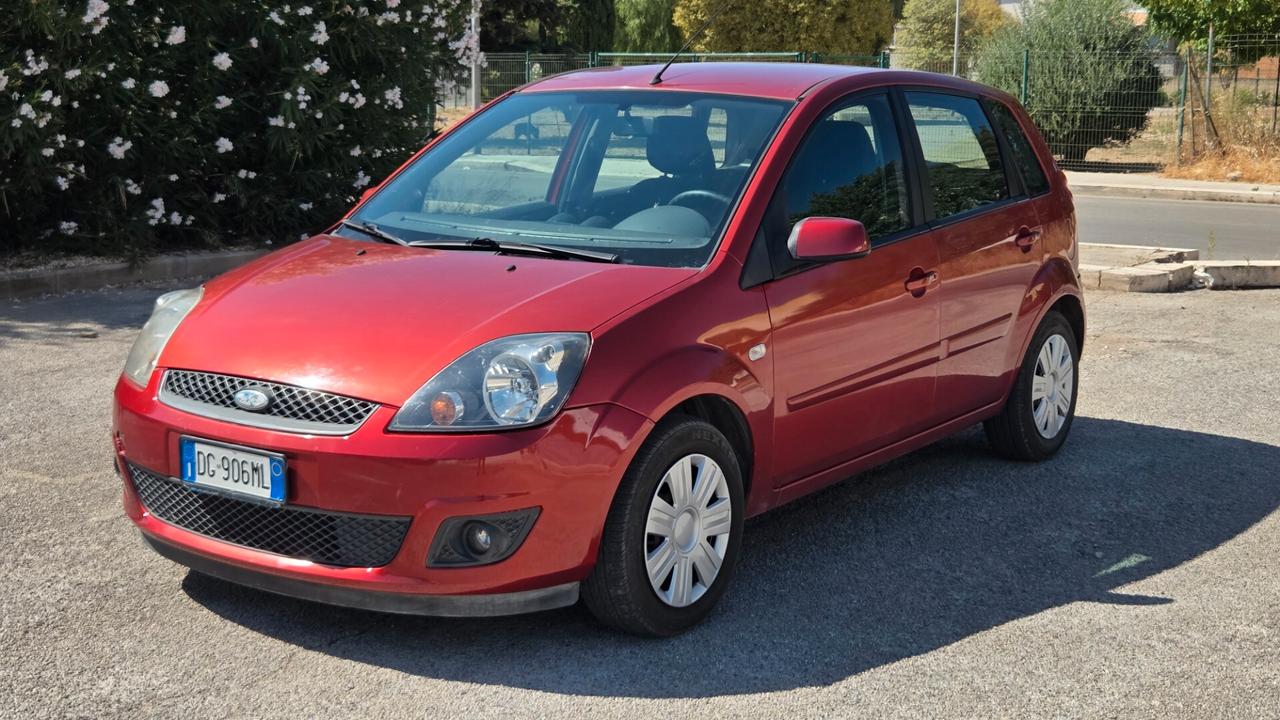 Ford Fiesta 1.4 TDCi 5p. Titanium