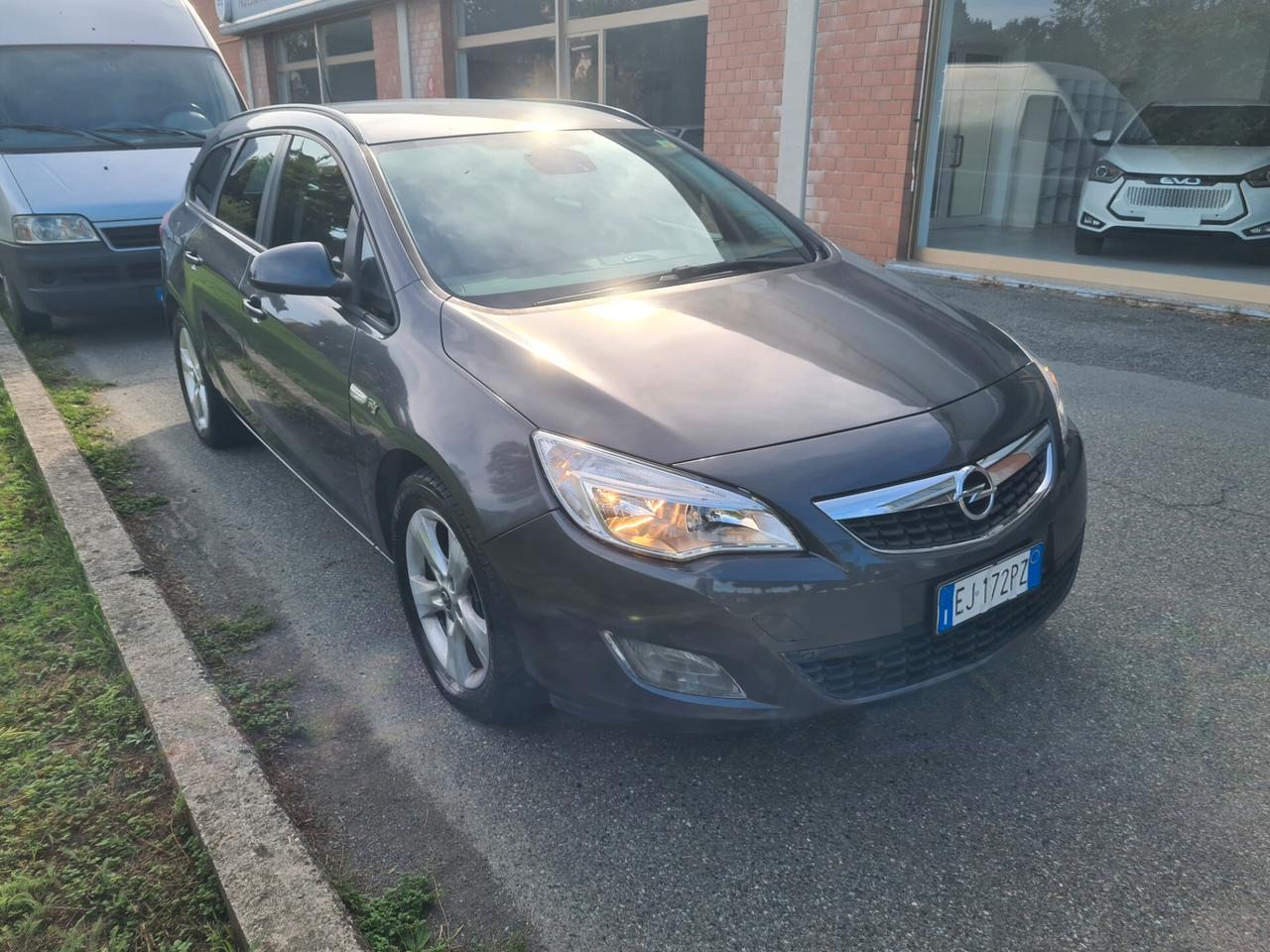 Opel Astra 1.7 CDTI 110CV Sports Tourer Cosmo