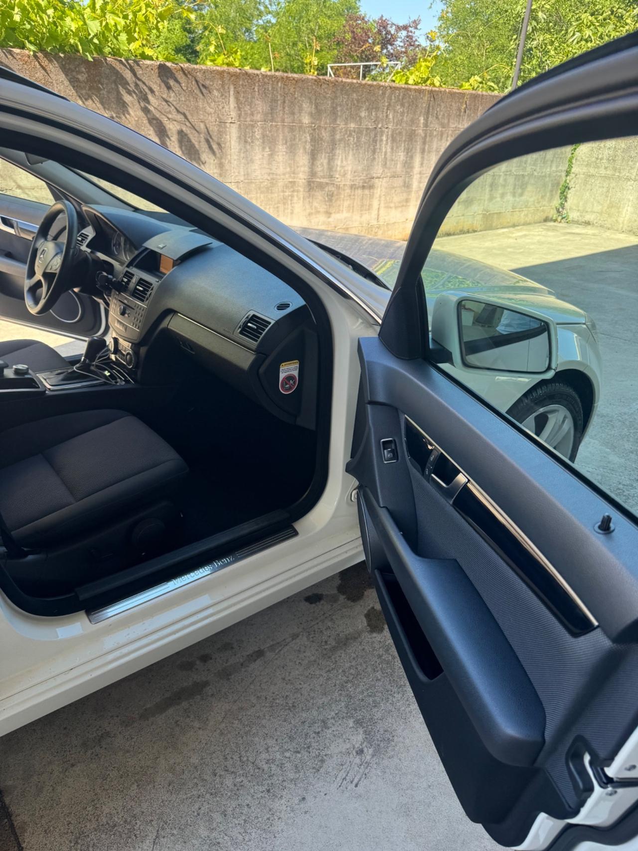 Mercedes-benz C 220 CDI S.W. BlueEFFICIENCY Executive