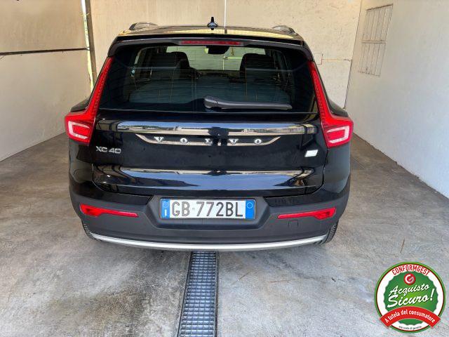 VOLVO XC40 T5 Recharge Plug-in Hybrid Inscription