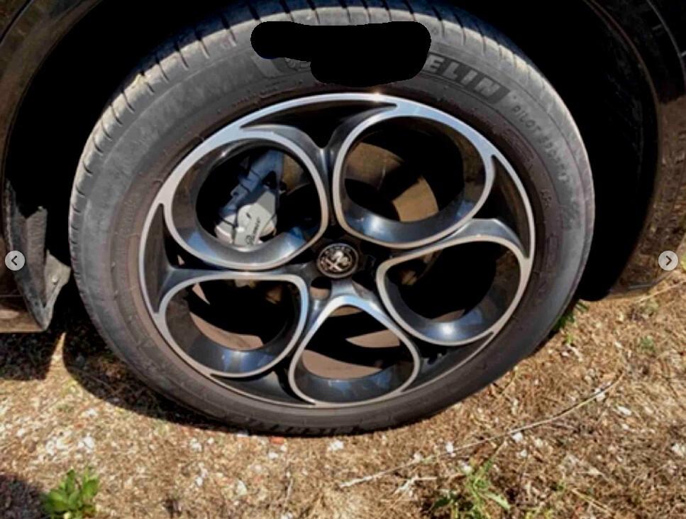 Alfa Romeo Stelvio 2.2 Turbodiesel 210 CV AT8 Q4 Veloce F1 UNIPRO IVA DEDUCIBILE PREZZO VERO