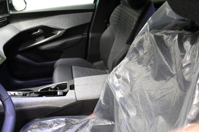 PEUGEOT 3008 Hybrid 145 e-DCS6 Allure- KM0