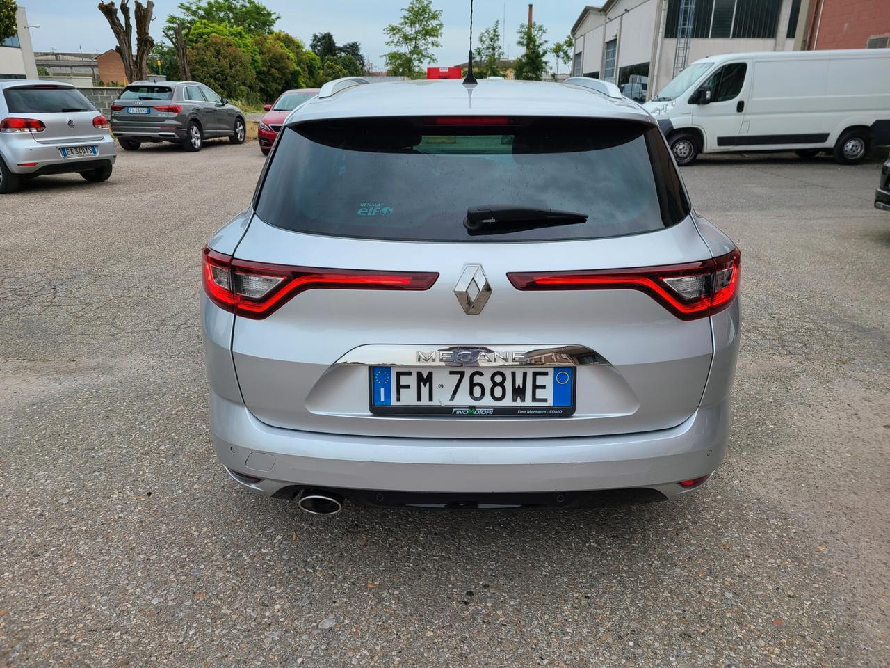 Renault Megane 1.5 diesel cambio automatico anno 2017 euro 6b