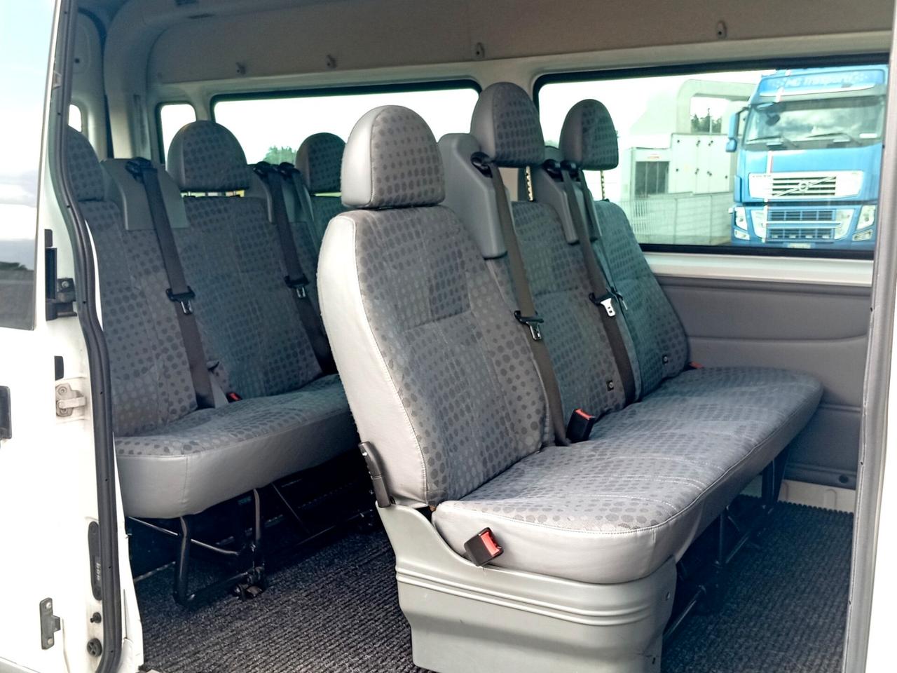 FORD TRANSIT TOURNEO/BUS 9 posti climatizzato