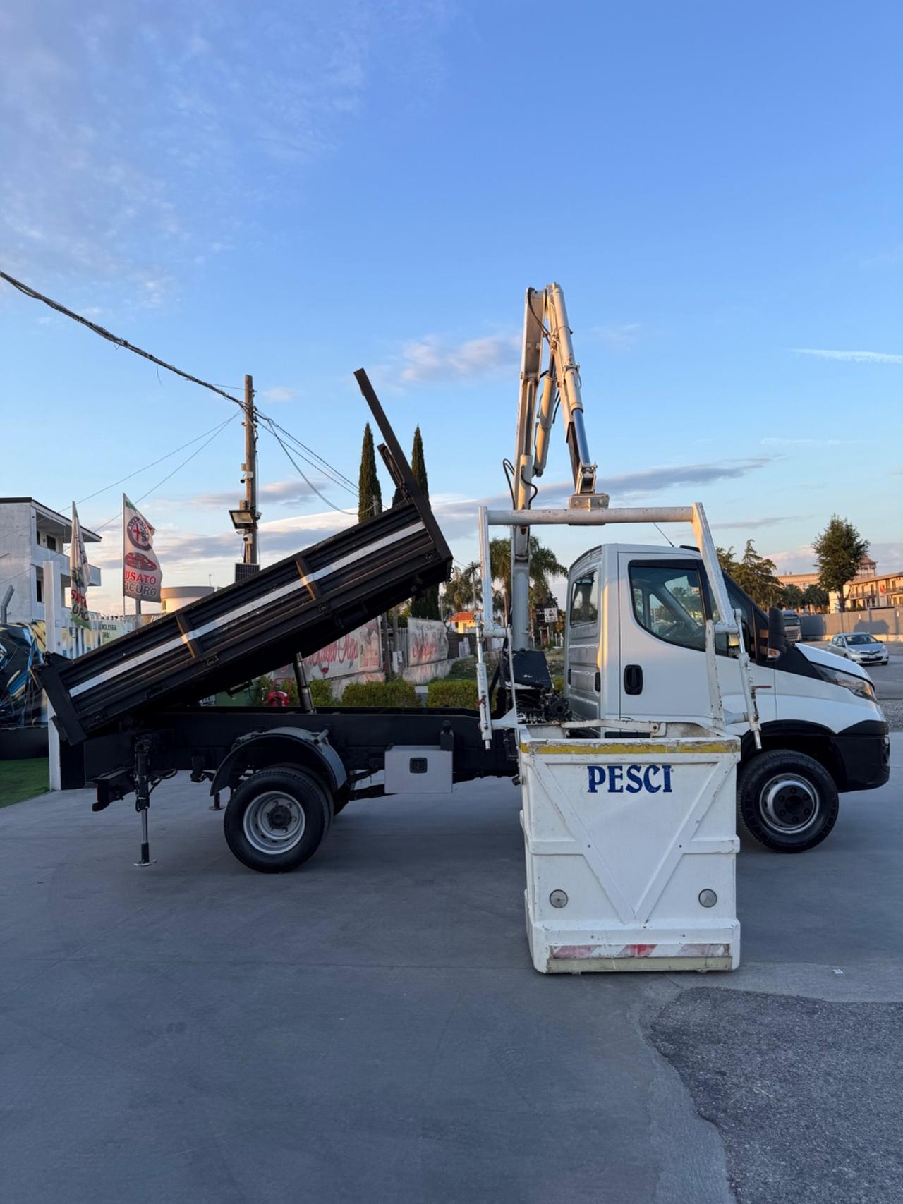 IVECO DAILY 70C17 GRU + CESTELLO RIBALTABILE