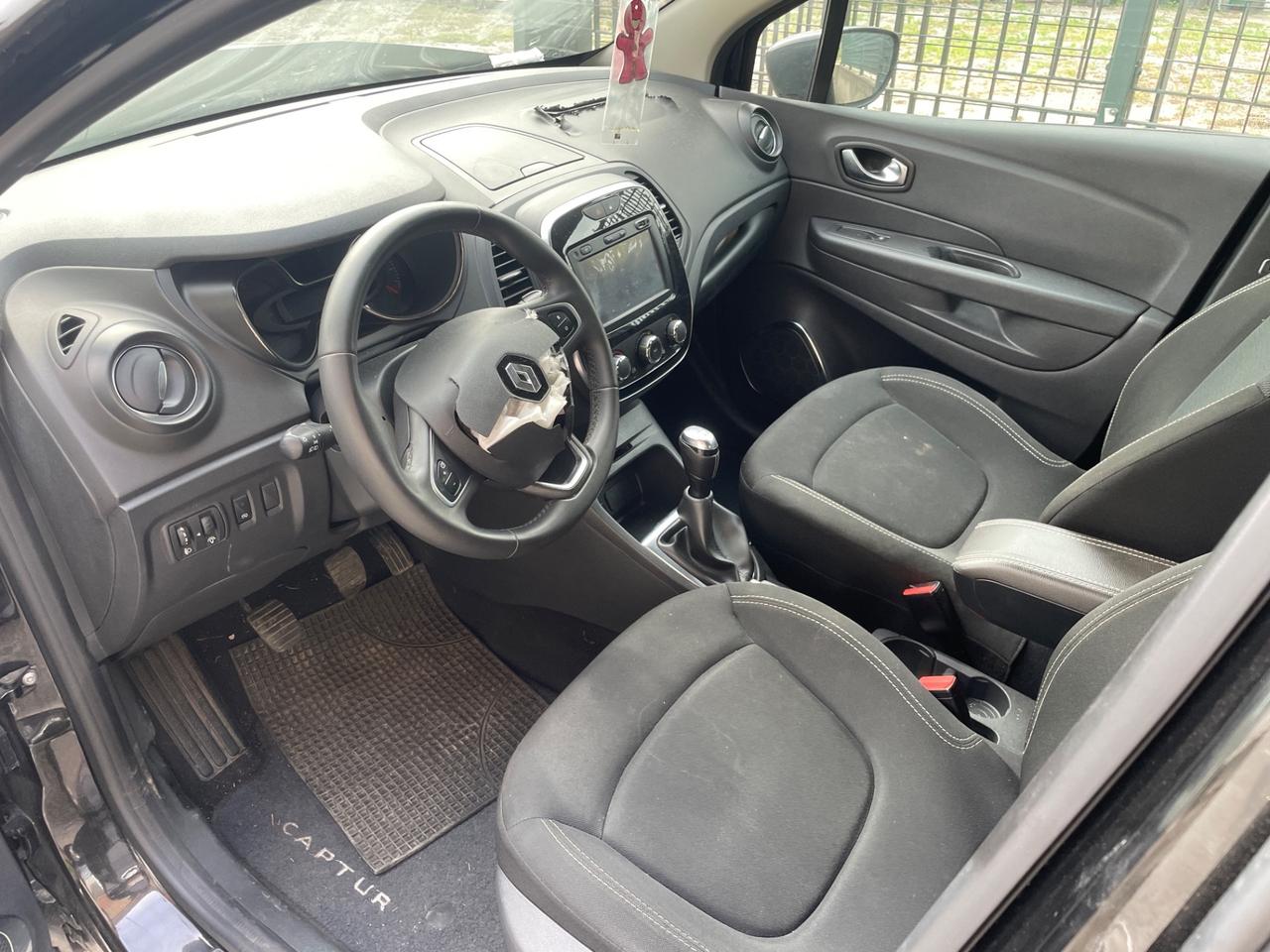 Renault Captur 1.5dci 90cv SINISTRATO 2019