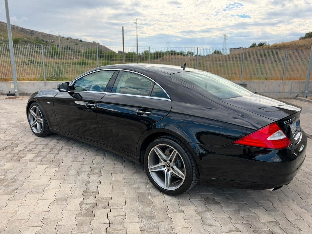 MERCEDES CLS 350 GRAND EDITION 225CV