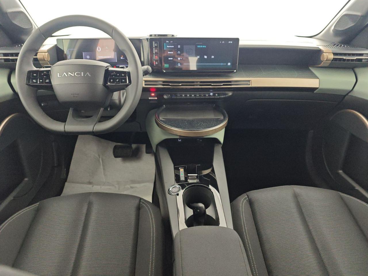 LANCIA Ypsilon Hybrid e-DCT