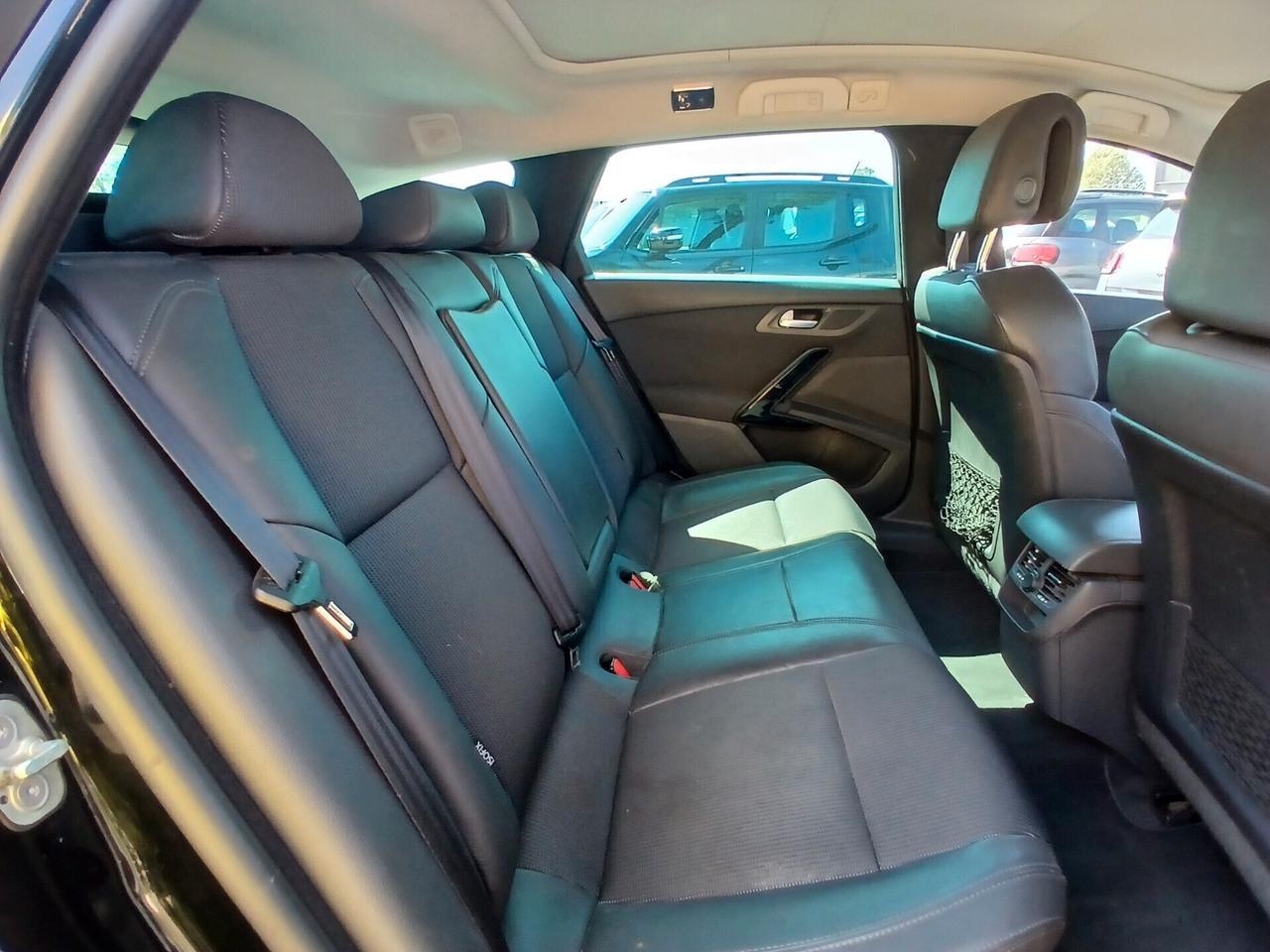 Peugeot 508 BlueHDi 180 EAT6 S&S SW Allure